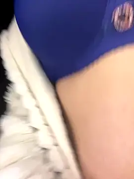 Snapshot of RooVaaN-Xx chatting on 19, 12, 2025 RooVaaN-Xx online show from 19, 12, 2025