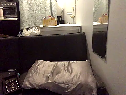 littyleesh1 online show from 13, 11, 2025