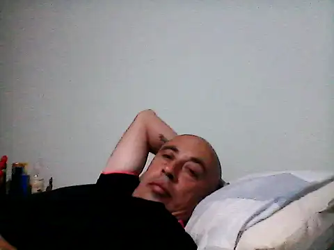 Snapshot of pablocesar1982 chatting on 12, 10, 2025 pablocesar1982 online show from 12, 10, 2025