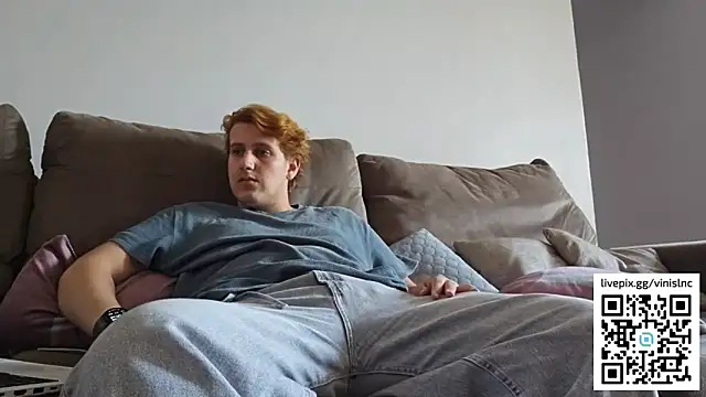 Snapshot of vinialnc chatting on 9, 9, 2025 vinialnc online show from 9, 9, 2025