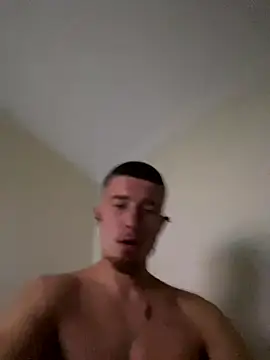 Snapshot of Johnclips2 chatting on 11, 9, 2025 Johnclips2 online show from 11, 9, 2025