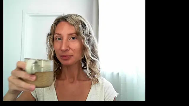 Snapshot of Paevoa chatting on 27, 10, 2025 Paevoa online show from 27, 10, 2025