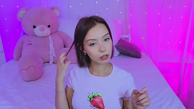 LumMina online show from 13, 9, 2025