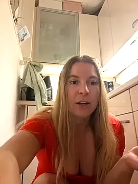 story of sarah online show from 9, 10, 2025