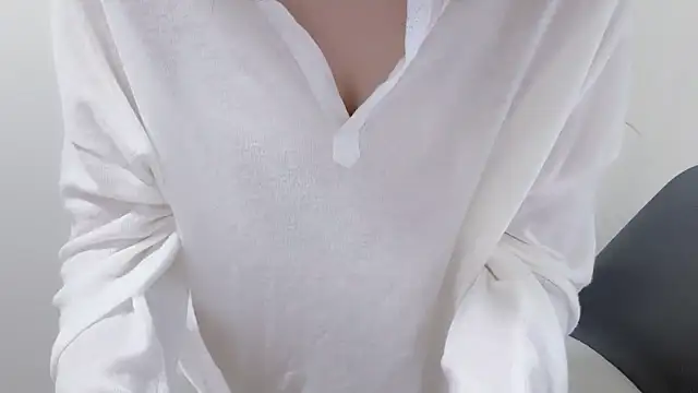 Snapshot of Queen_ww chatting on 30, 10, 2025 Queen ww online show from 30, 10, 2025