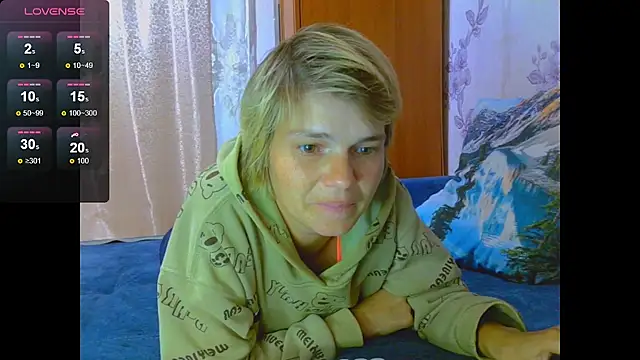 Snapshot of SaraSnow_ chatting on 11, 9, 2025 SaraSnow  online show from 11, 9, 2025