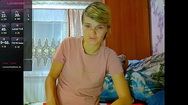 Snapshot of SaraSnow_ chatting on 25, 9, 2025 SaraSnow  online show from 25, 9, 2025