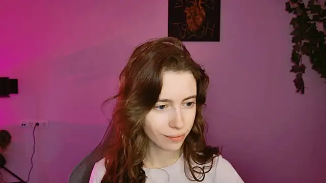 Snapshot of Yoka_paradoXXX chatting on 8, 10, 2025 Yoka paradoXXX online show from 8, 10, 2025