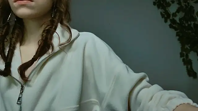 Snapshot of Yoka_paradoXXX chatting on 14, 11, 2025 Yoka paradoXXX online show from 14, 11, 2025