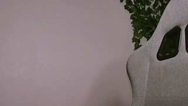 Snapshot of Yoka_paradoXXX chatting on 2, 12, 2025 Yoka paradoXXX online show from 2, 12, 2025