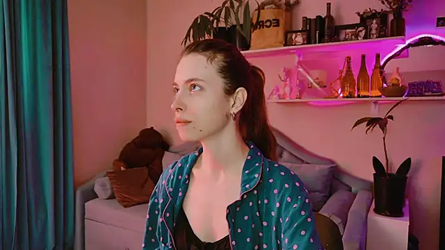 Yoka paradoXXX online show from 21, 6, 2026