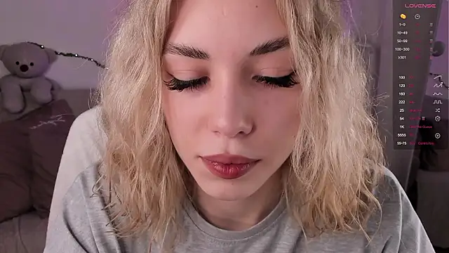 Leila Vanilla online show from 13, 3, 2026