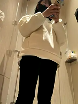 Snapshot of wemroudeyu chatting on 15, 12, 2025 wemroudeyu online show from 15, 12, 2025