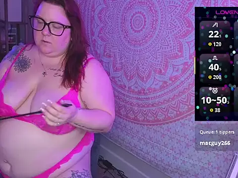 brookenicole3003 online show from 2, 6, 2026
