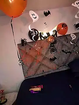 Shantey Laurent online show from 28, 10, 2025