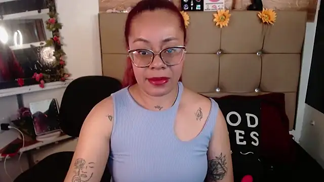 MIA  SPENCER online show from 5, 11, 2025