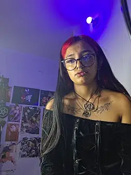 Snapshot of carolinerue chatting on 21, 6, 2026 carolinerue online show from 21, 6, 2026