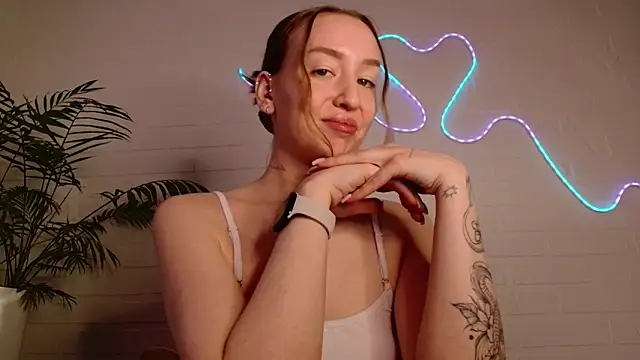 WhitePrincessLuna online show from 10, 4, 2026