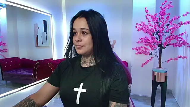 Snapshot of Black_roseee chatting on 6, 11, 2025 Black roseee online show from 6, 11, 2025