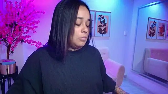 Snapshot of Black_roseee chatting on 3, 12, 2025 Black roseee online show from 3, 12, 2025