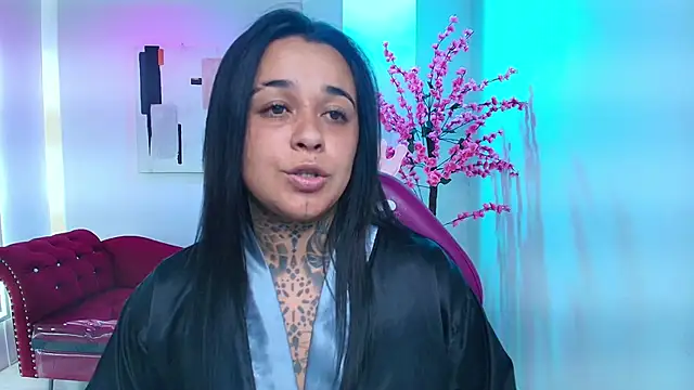 Snapshot of Black_roseee chatting on 5, 12, 2025 Black roseee online show from 5, 12, 2025