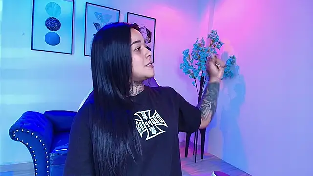 Black roseee online show from 21, 3, 2026