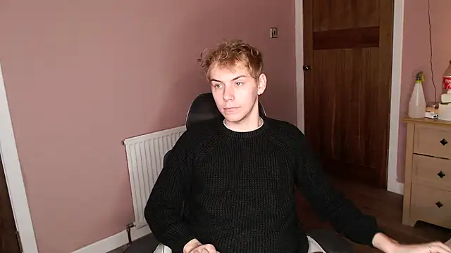 Snapshot of scottishtwink01 chatting on 17, 9, 2025 scottishtwink01 online show from 17, 9, 2025