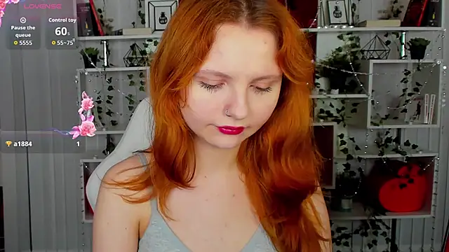 Snapshot of AlisHanson chatting on 7, 11, 2025 AlisHanson online show from 7, 11, 2025