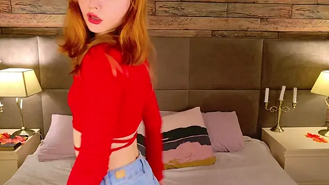 Snapshot of AlisHanson chatting on 18, 11, 2025 AlisHanson online show from 18, 11, 2025