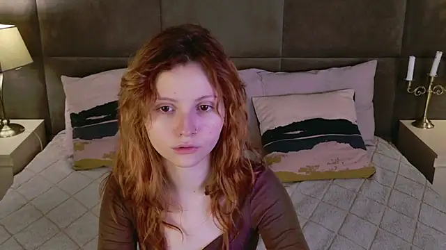 Snapshot of AlisHanson chatting on 28, 11, 2025 AlisHanson online show from 28, 11, 2025