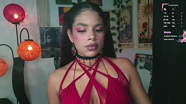 Raven luv online show from 19, 9, 2025