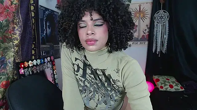 Raven luv online show from 2, 10, 2025