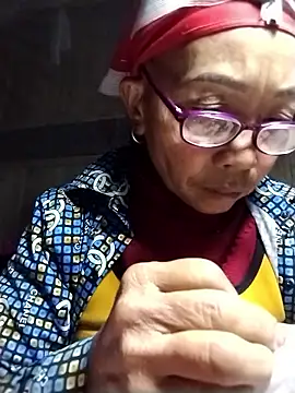 Snapshot of -Xuka-200 chatting on 2, 2, 2026 -Xuka-200 online show from 2, 2, 2026