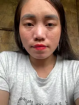 Snapshot of chipp-bong chatting on 12, 9, 2025 chipp-bong online show from 12, 9, 2025