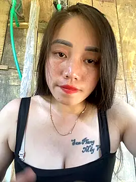 Snapshot of chipp-bong chatting on 18, 10, 2025 chipp-bong online show from 18, 10, 2025