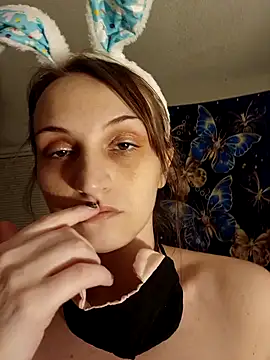 LuvTune online show from 5, 4, 2026