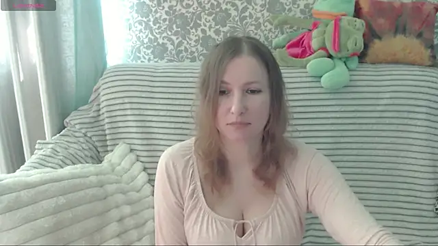 Snapshot of LesanaMagic chatting on 27, 6, 2026 LesanaMagic online show from 27, 6, 2026
