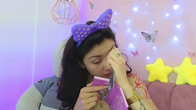 Snapshot of april_bennett chatting on 3, 12, 2025 april bennett online show from 3, 12, 2025