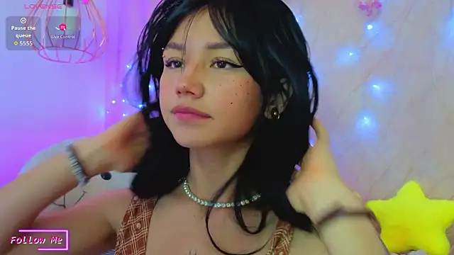 april bennett online show from 25, 3, 2026