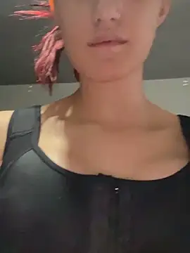 Caroline daring online show from 19, 3, 2026