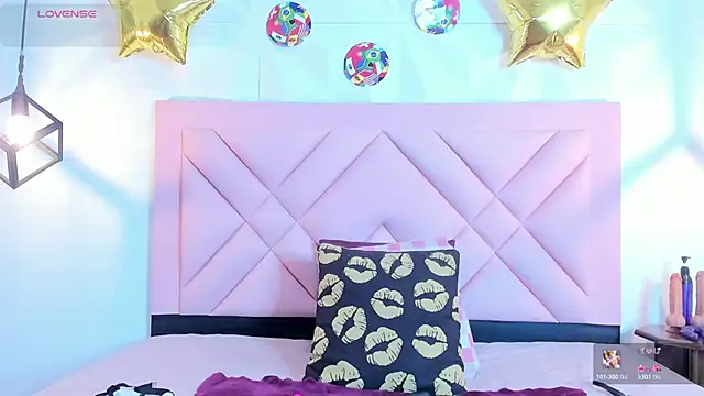 Caroline daring online show from 22, 6, 2026