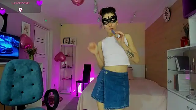 dark summer online show from 18, 3, 2026