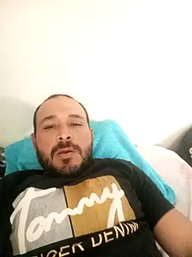 Snapshot of javi-tunene chatting on 29, 9, 2025 javi-tunene online show from 29, 9, 2025