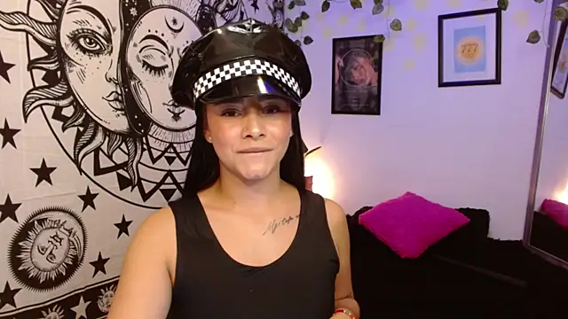 MarilynWhite  online show from 27, 10, 2025