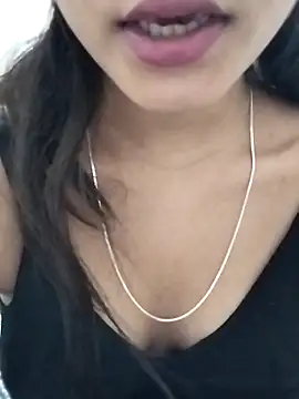 Snapshot of its_queen_divya chatting on 19, 9, 2025 its queen divya online show from 19, 9, 2025