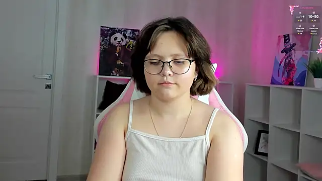 Mila  Cutee online show from 5, 11, 2025