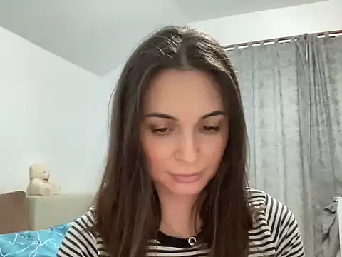lannaah  online show from 8, 10, 2025