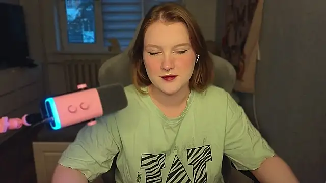 OliviaBlade online show from 2, 10, 2025