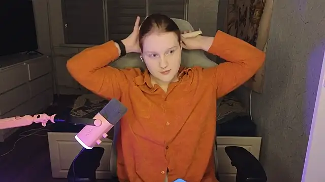 OliviaBlade online show from 26, 10, 2025