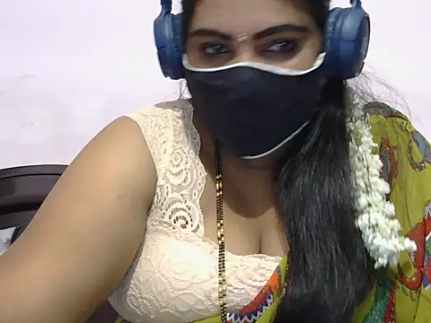 Snapshot of Nisha-telugu chatting on 11, 10, 2025 Nisha-telugu online show from 11, 10, 2025